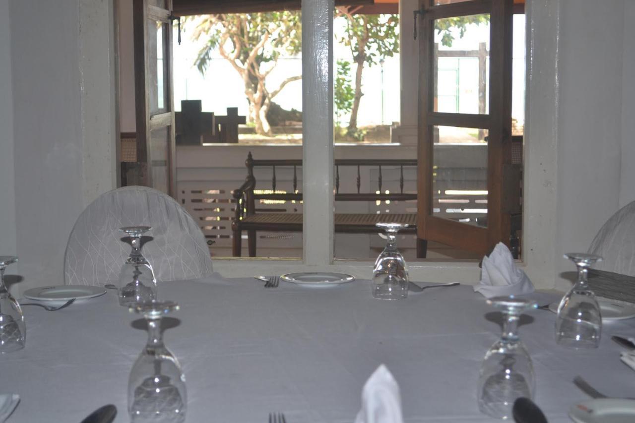 Rest House Matara Hotel Exterior foto